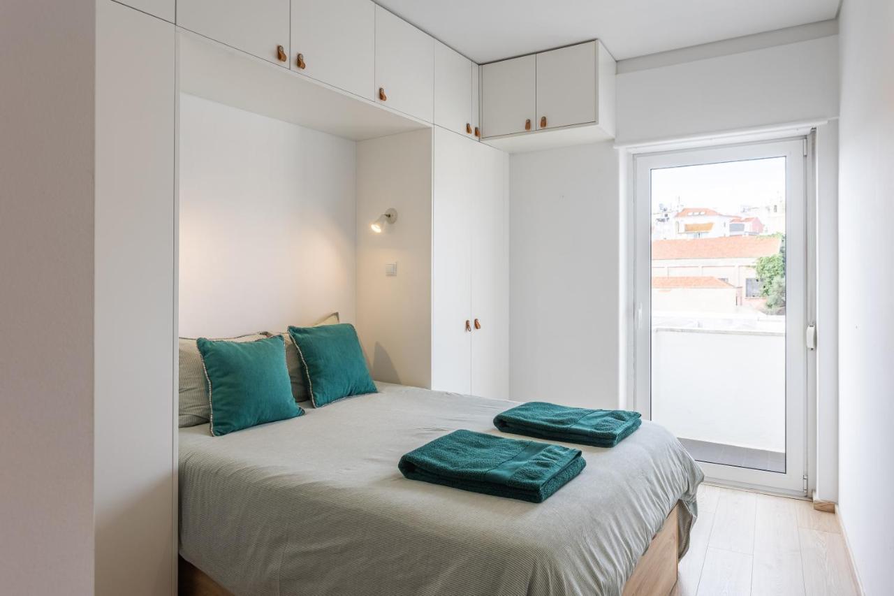 Tejo River View Apartment Nearby Belem Lisbon Bagian luar foto