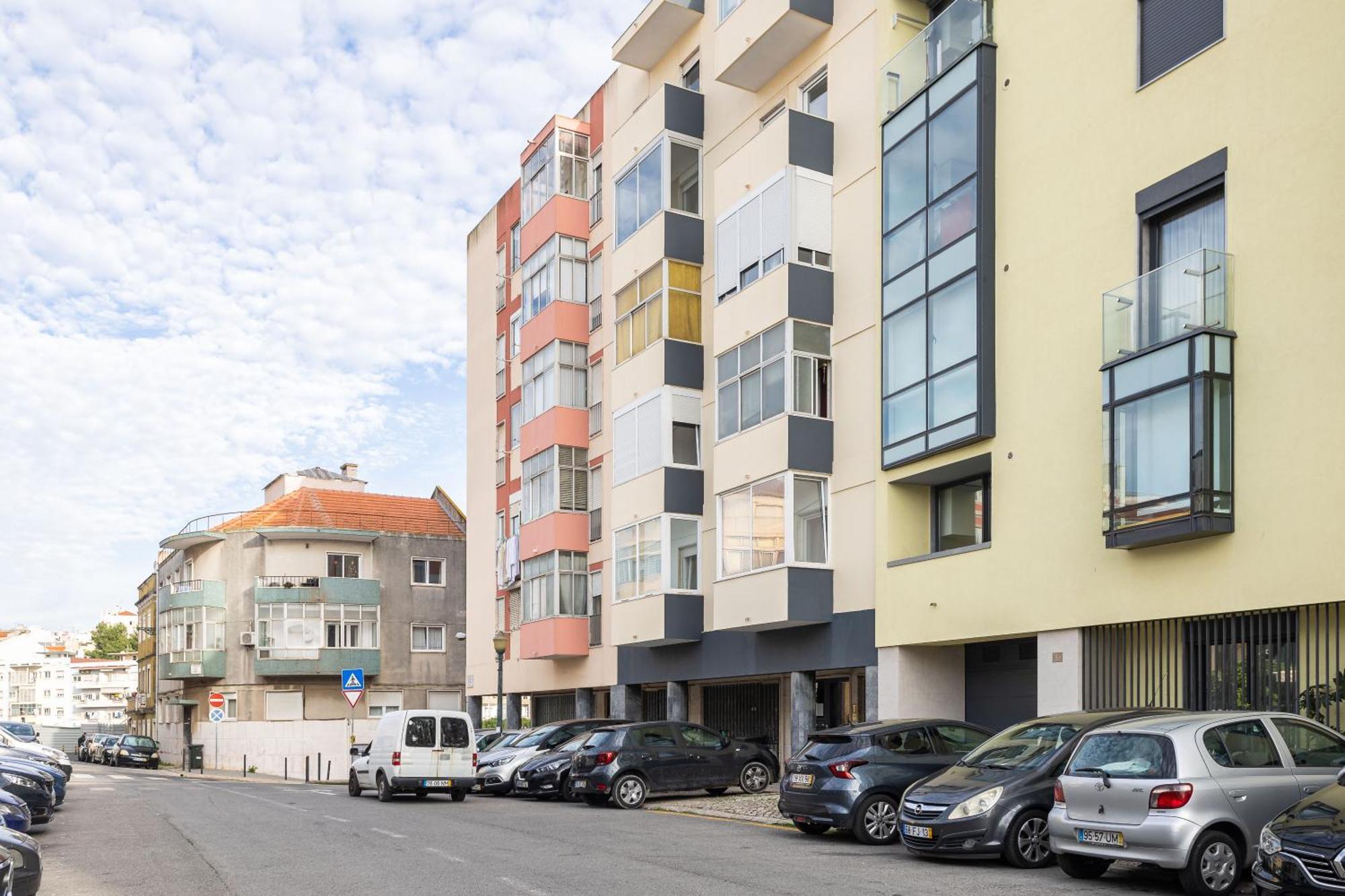 Tejo River View Apartment Nearby Belem Lisbon Bagian luar foto